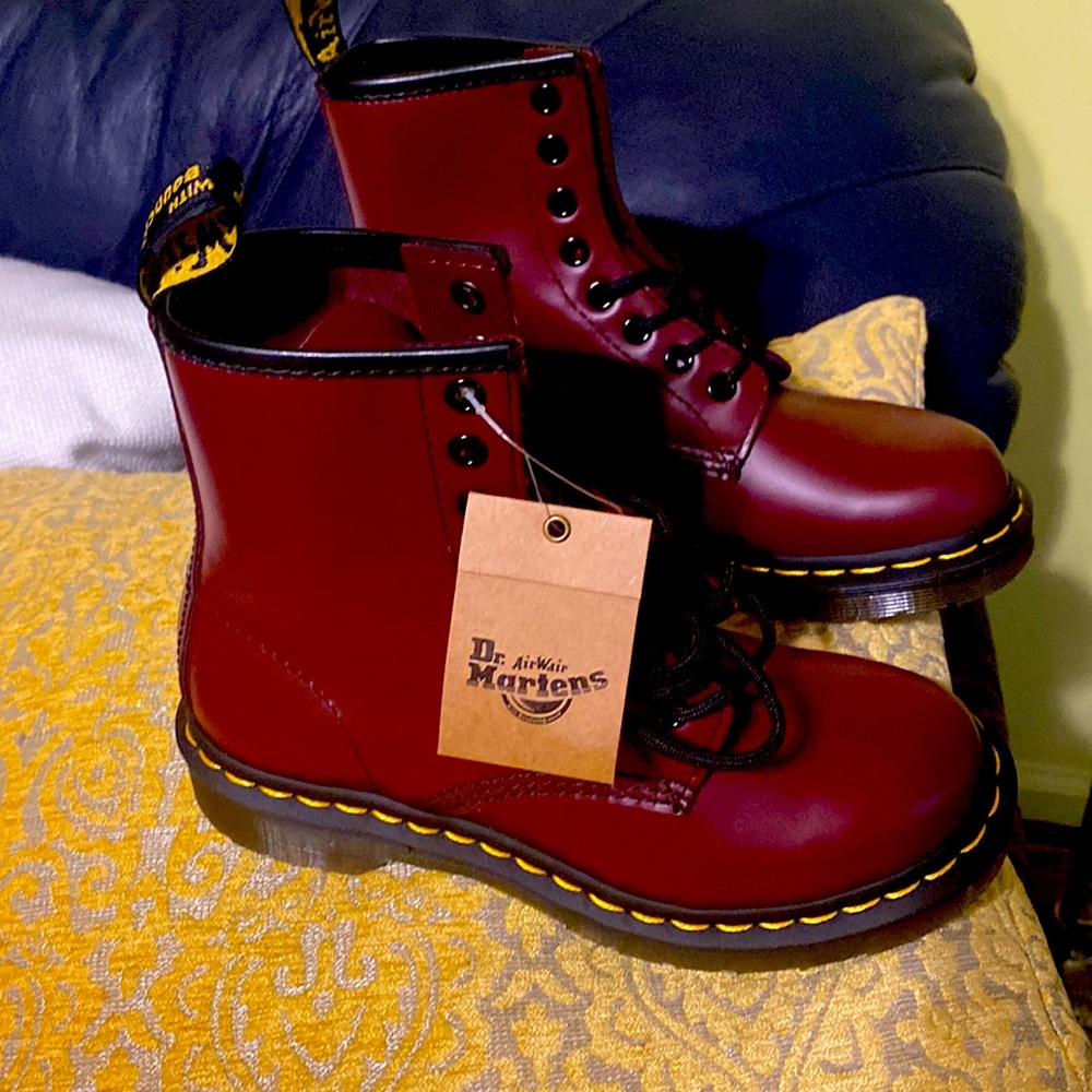 Doc Marten size 5, new has never been worn. Tag attached